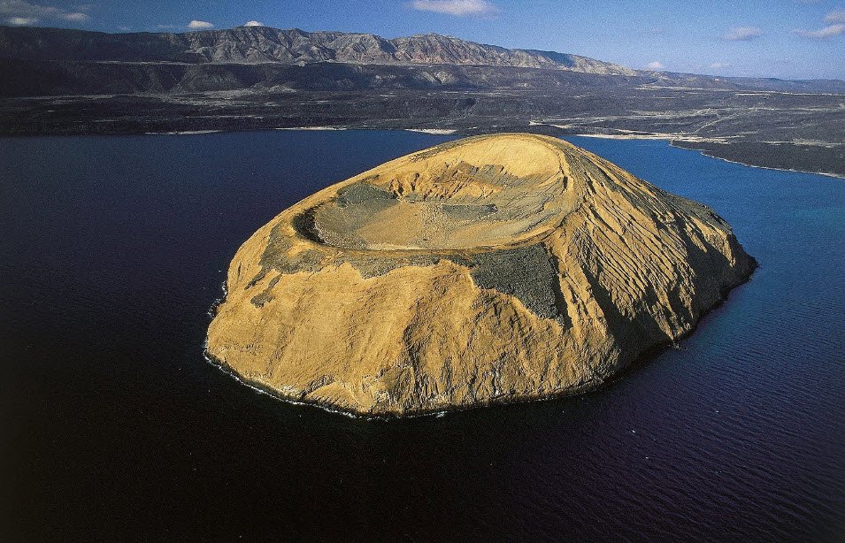 Ghoubbet al-Kharab (Devil’s Cauldron), Gulf of Tadjourah, near Lake Assal, Djibouti